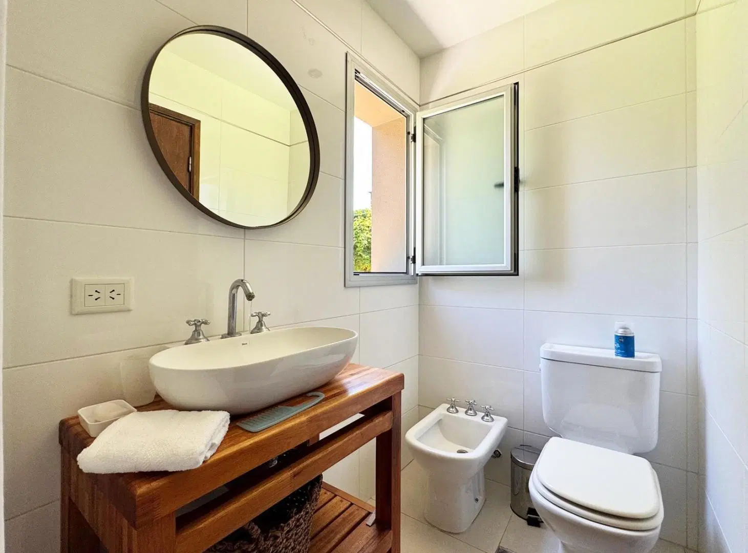 VENTA -  Casa 4 Ambientes c/Jardin y Parrilla -  Acantilados 8