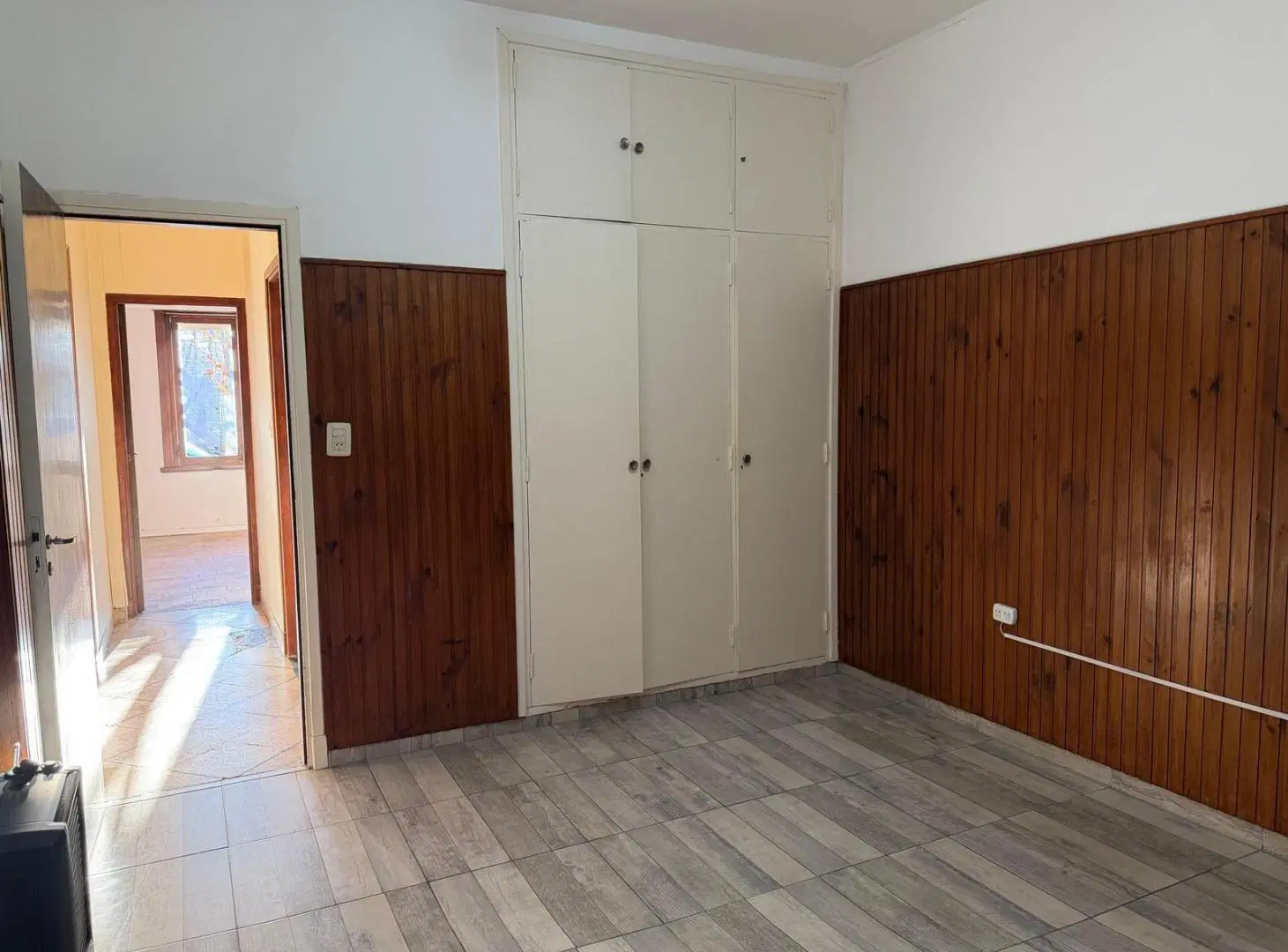 Alquiler 24 meses - Casa 3 Ambientes c/Patio - Plaza Peralta Ramos 8
