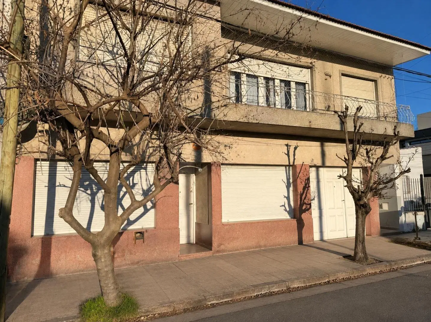 Alquiler 24 meses - Casa 3 Ambientes c/Patio - Plaza Peralta Ramos 4
