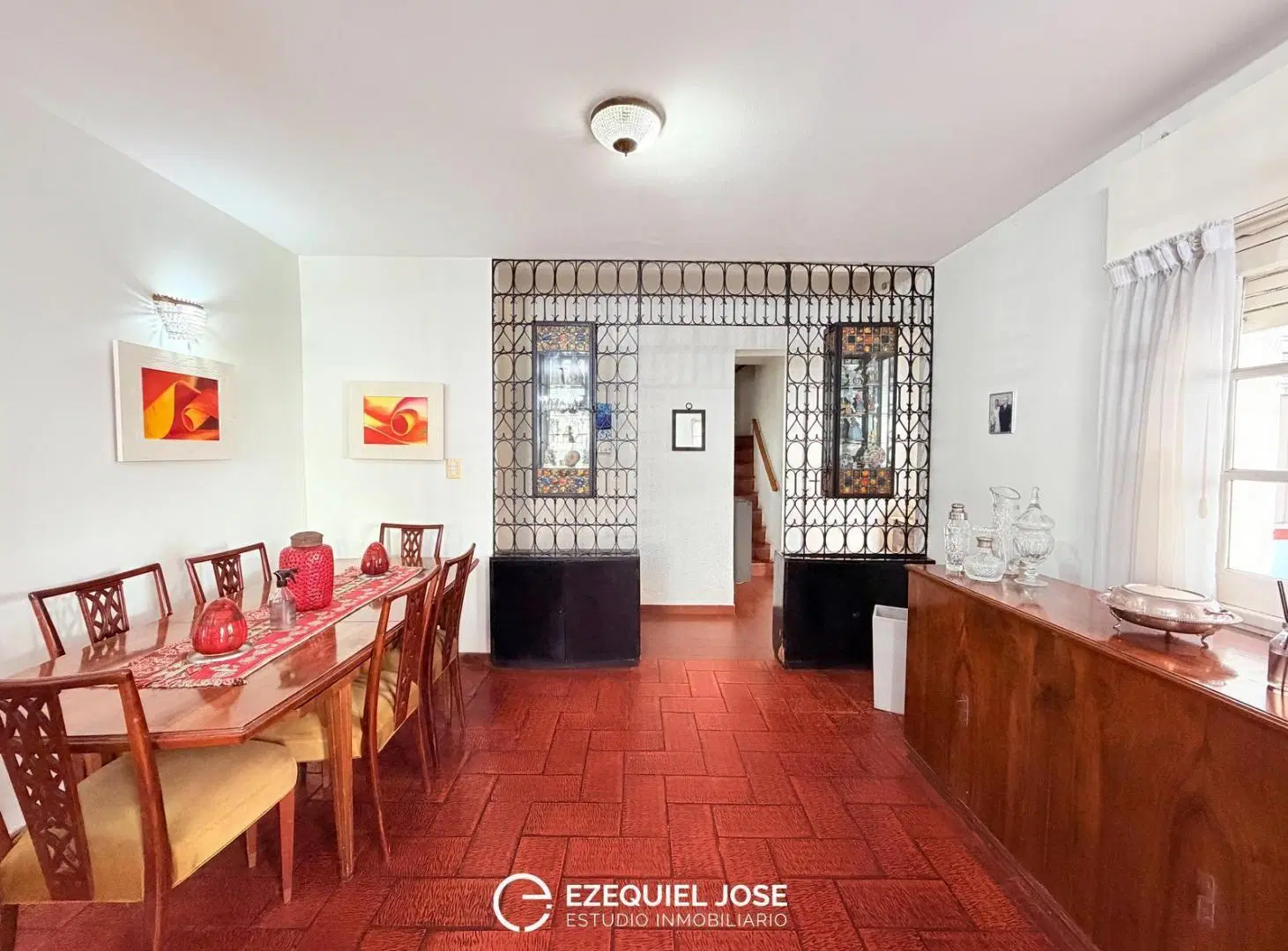 VENTA | Chalet de Categoría con Garage | Apto Profesional | La Perla 2