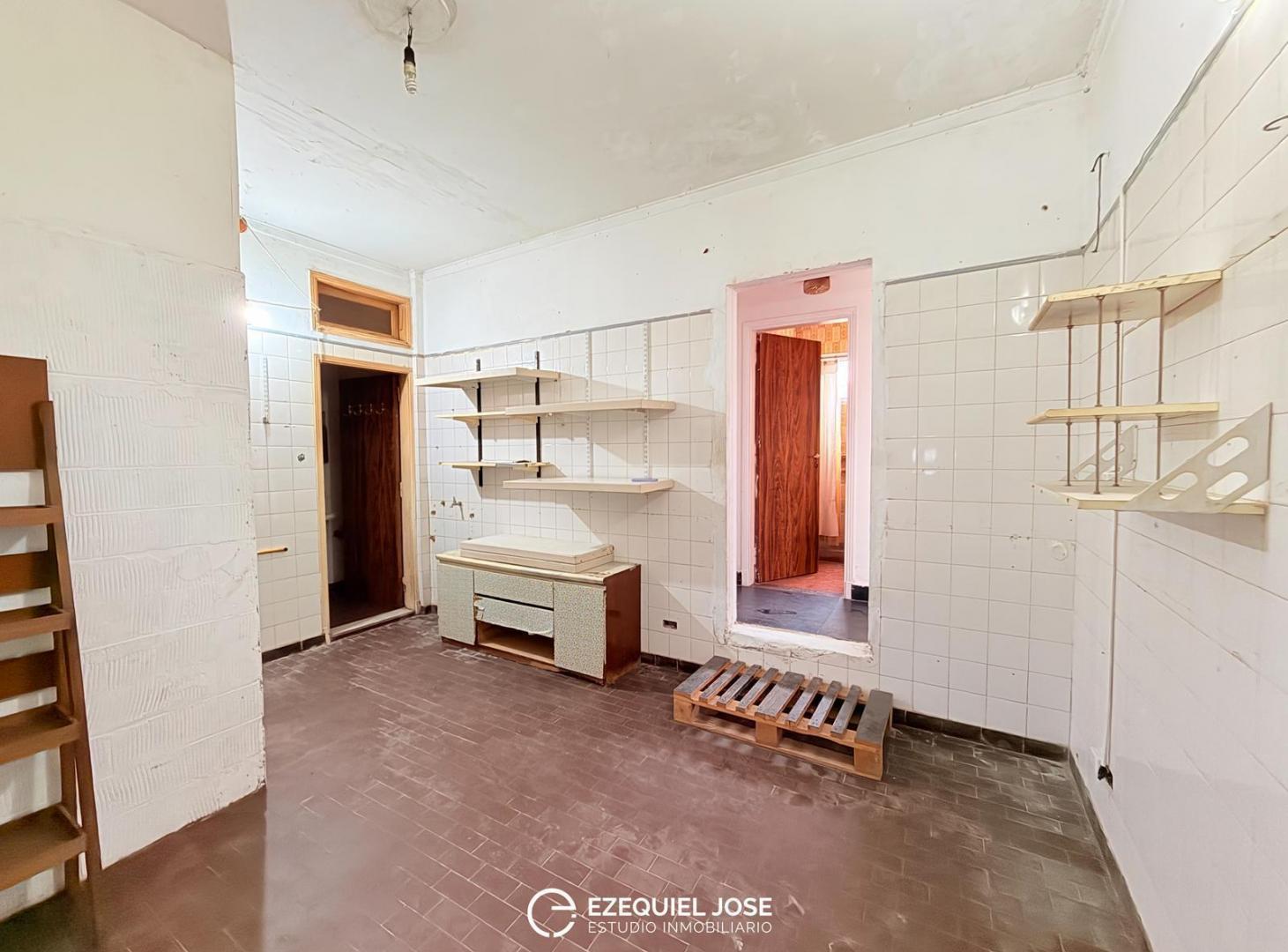 Foto de VENTA - Oportundiad Casa c/departamento y local Mar del Plata, imagen 1