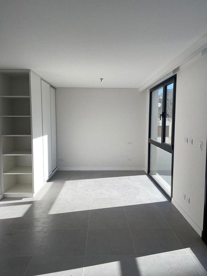 Foto de ALQUILER 24 MESES - Monoambiente con balcón - Plaza Mitre, imagen 1