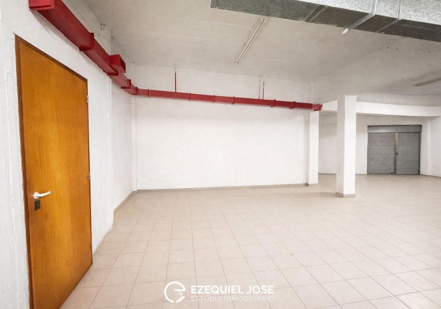 Foto de VENTA - Oficinas comerciales c/Jardin y Cochera | Chauvin, imagen 1