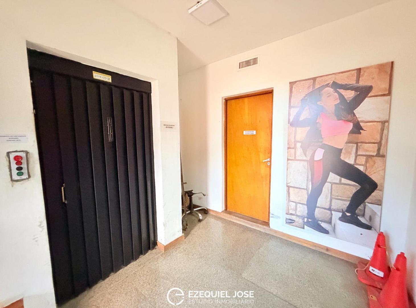 Foto de VENTA - Oficinas comerciales c/Jardin y Cochera | Chauvin, imagen 3