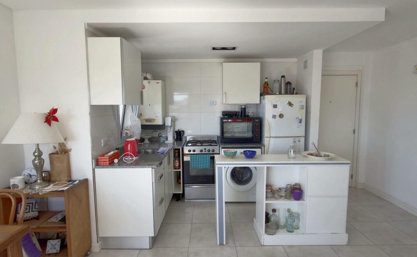 Foto de Departamento 2 Ambientes en Venta | 9° Piso al Frente Balcón Cochera, imagen 4