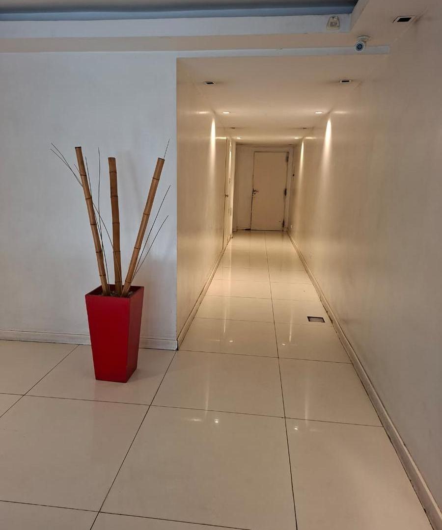 Foto de ALQUILER LUMINOSO DOS AMBIENTES SOBRE AVENIDA DIRECTORIO, imagen 5