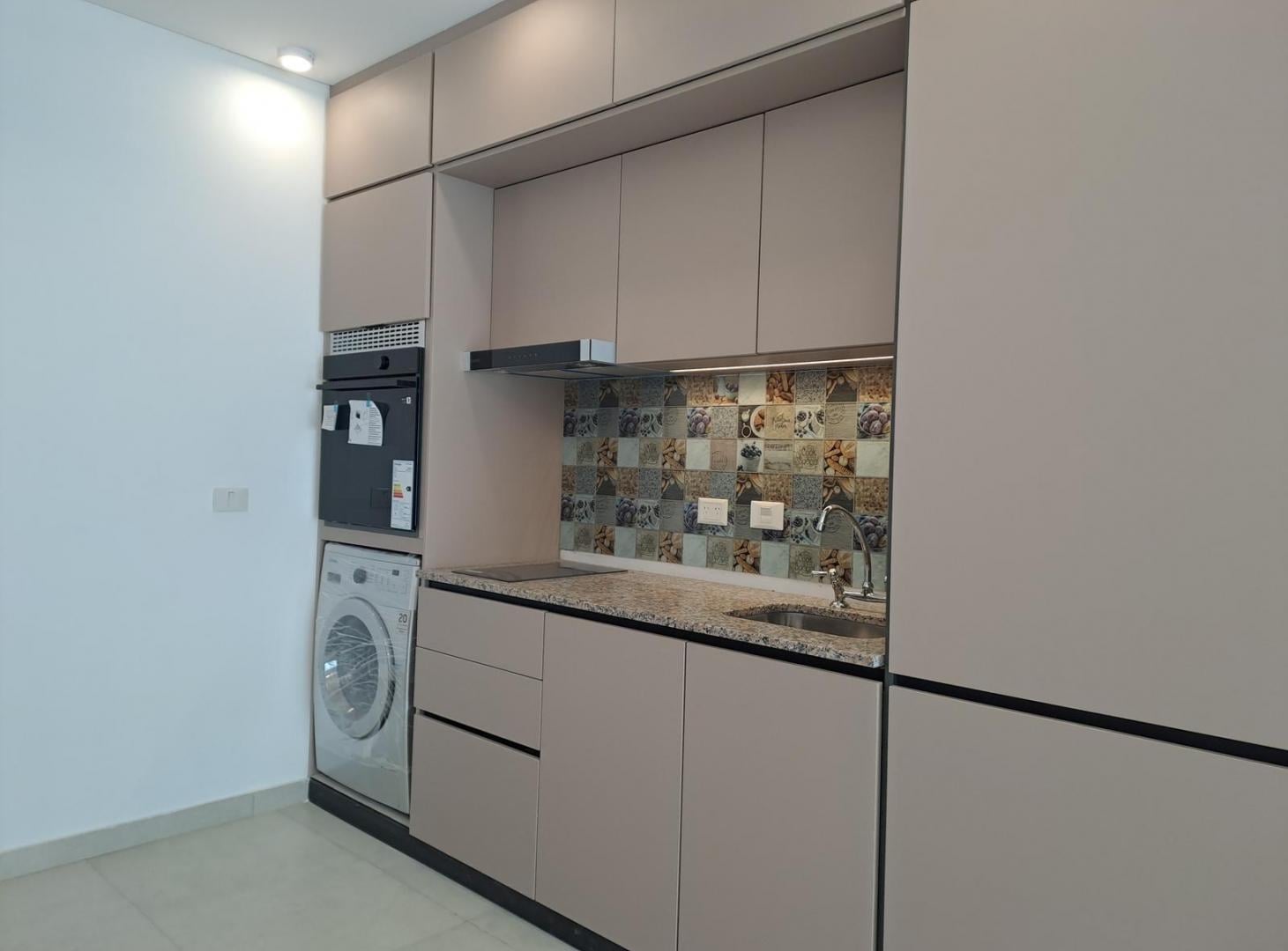 Foto de Monoambiente / Apto profesional / A ESTRENAR / Equipado / Flores 2 F, imagen 2