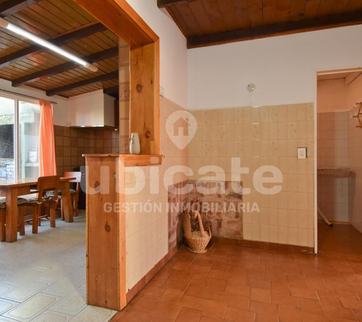 Casa + Departamento en Venta - Bariloche, Centro 1