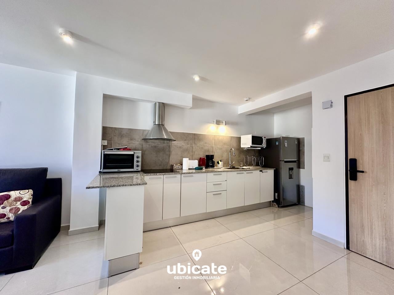 Foto de Departamento de 2 Ambientes con Cochera - Bariloche, Centro, imagen 3