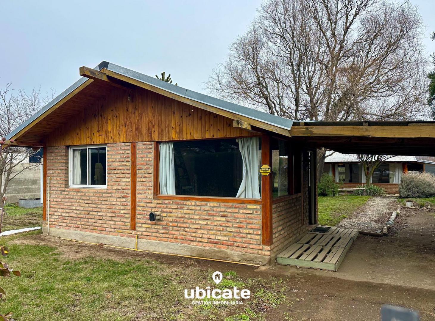 Foto de Casa y monoambiente en venta en Dina Huapi con amplio jardin., imagen 4
