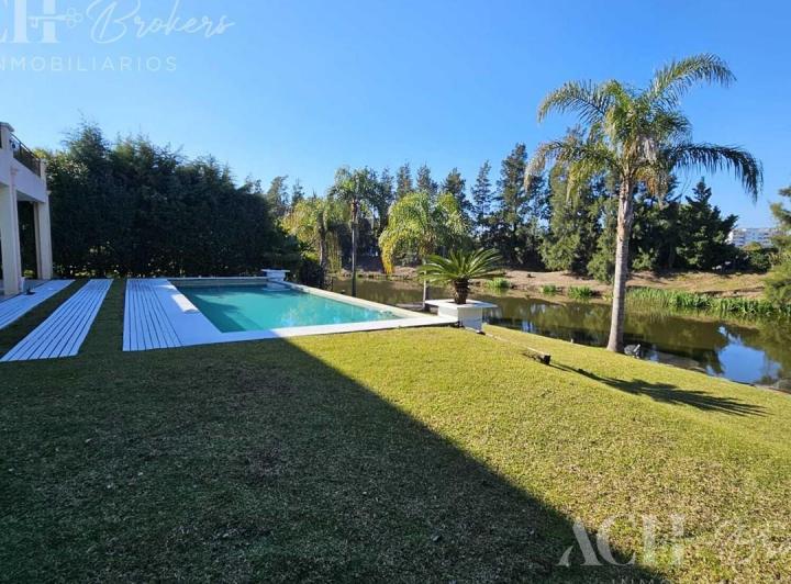 Casa  en Alquiler en Barrancas del Lago, Nordelta, Tigre 1