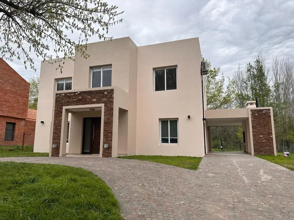 Casa  en Alquiler en Septiembre, Escobar, G.B.A. Zona Norte 3