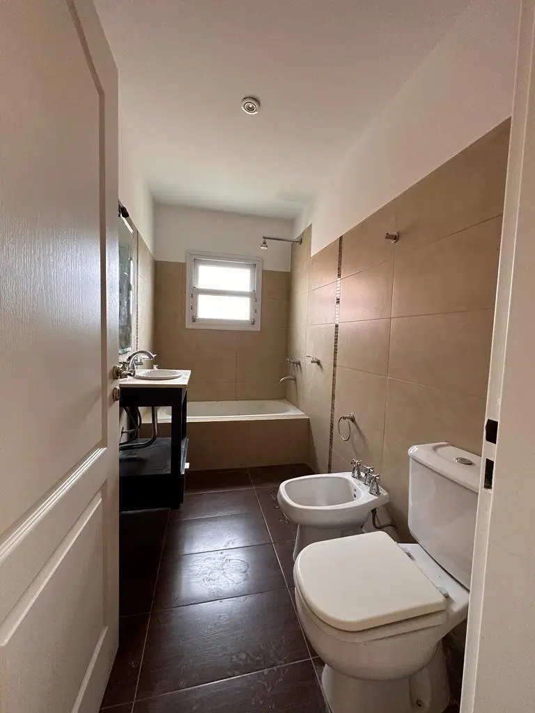 Casa Quinta  en Venta en Septiembre, Escobar, G.B.A. Zona Norte 8