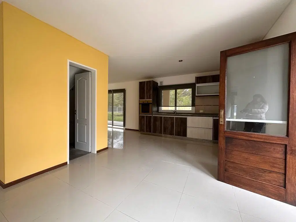 Casa  en Alquiler en Septiembre, Escobar, G.B.A. Zona Norte 2