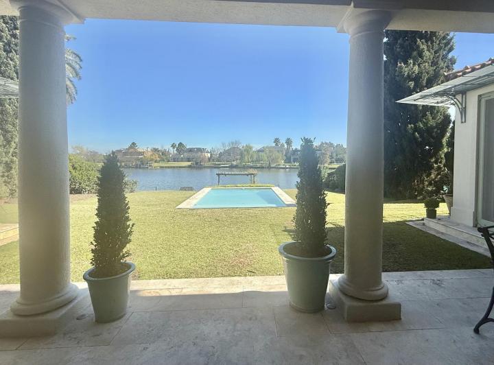 Casa en Los Castores 3