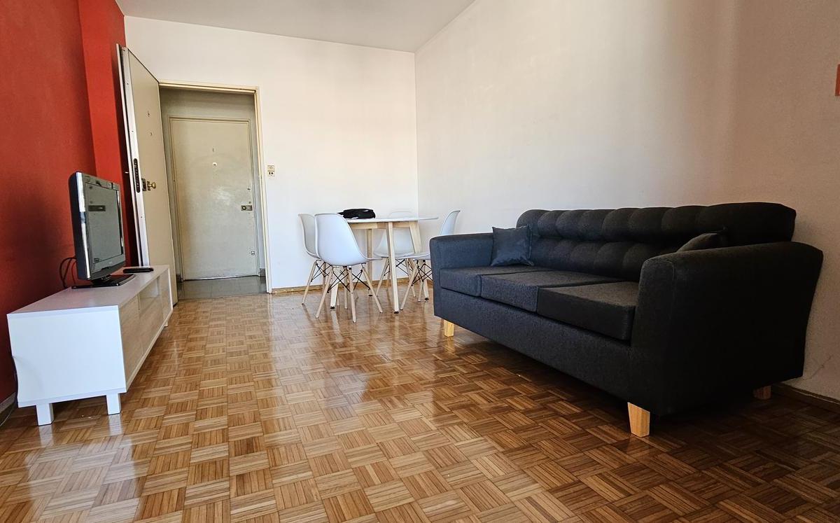 Departamento en Venta en Caballito de 2 Ambientes Muy Luminoso Apto Credito 2