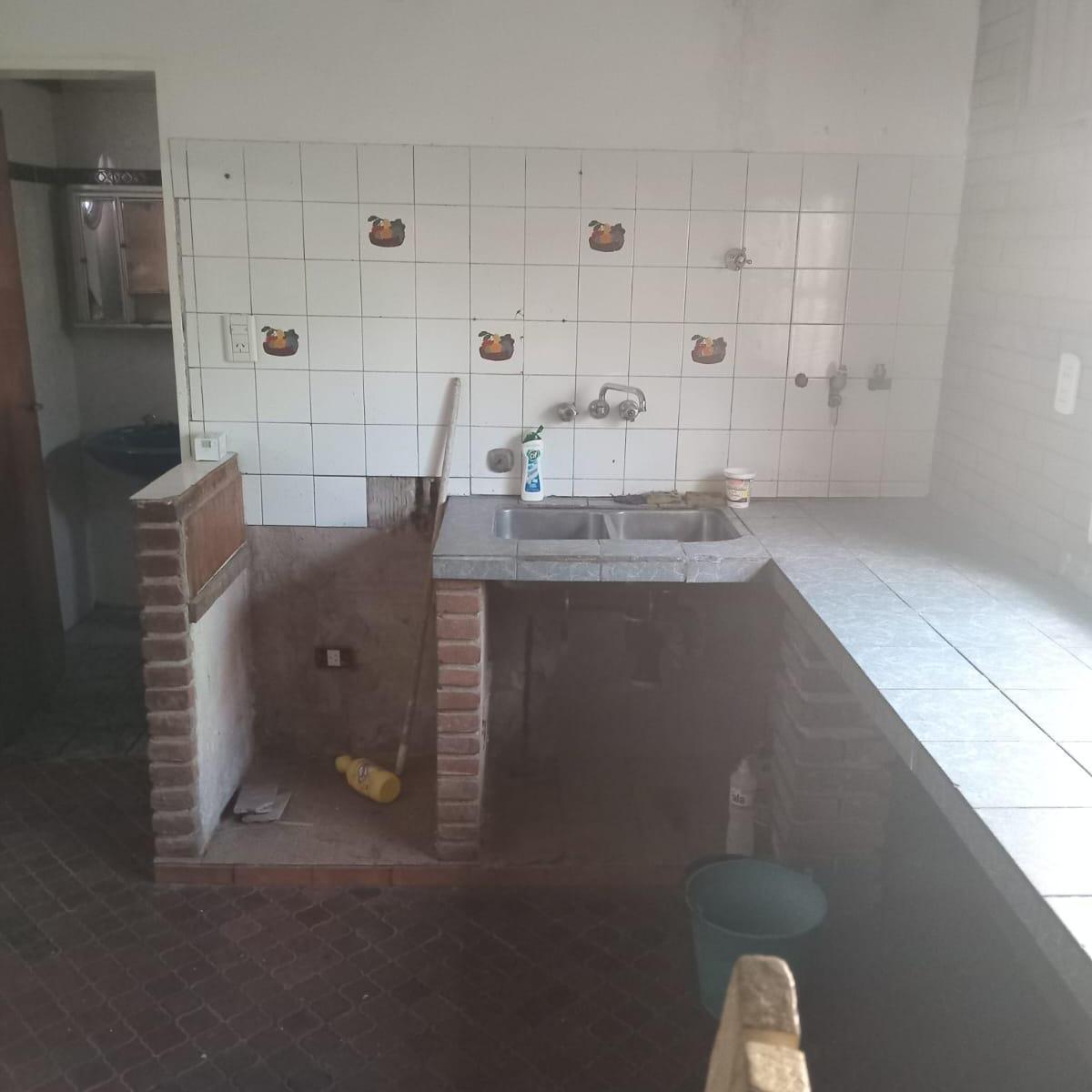 Se Alquila Departamento de 3 Ambientes en San Justo 2