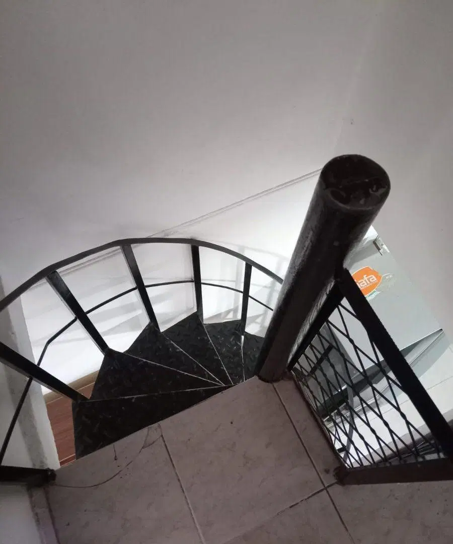 Se vende duplex tipo casa, San Justo. La Matanza. 3