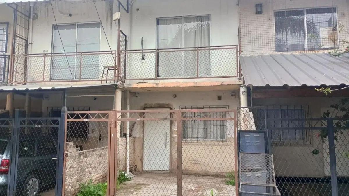Se vende duplex tipo casa, San Justo. La Matanza. 4