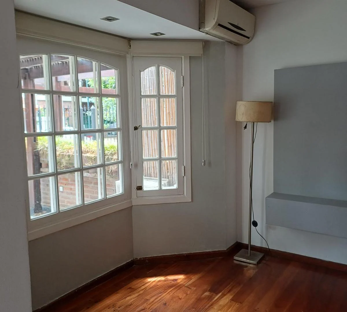 Foto de Casa / Triplex 4 Ambientes en Martínez | Playaron, Pileta, imagen 3