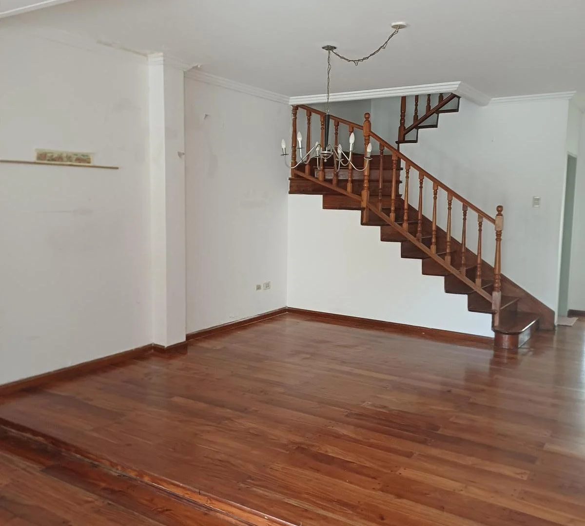 Foto de Casa / Triplex 4 Ambientes en Martínez | Playaron, Pileta, imagen 2