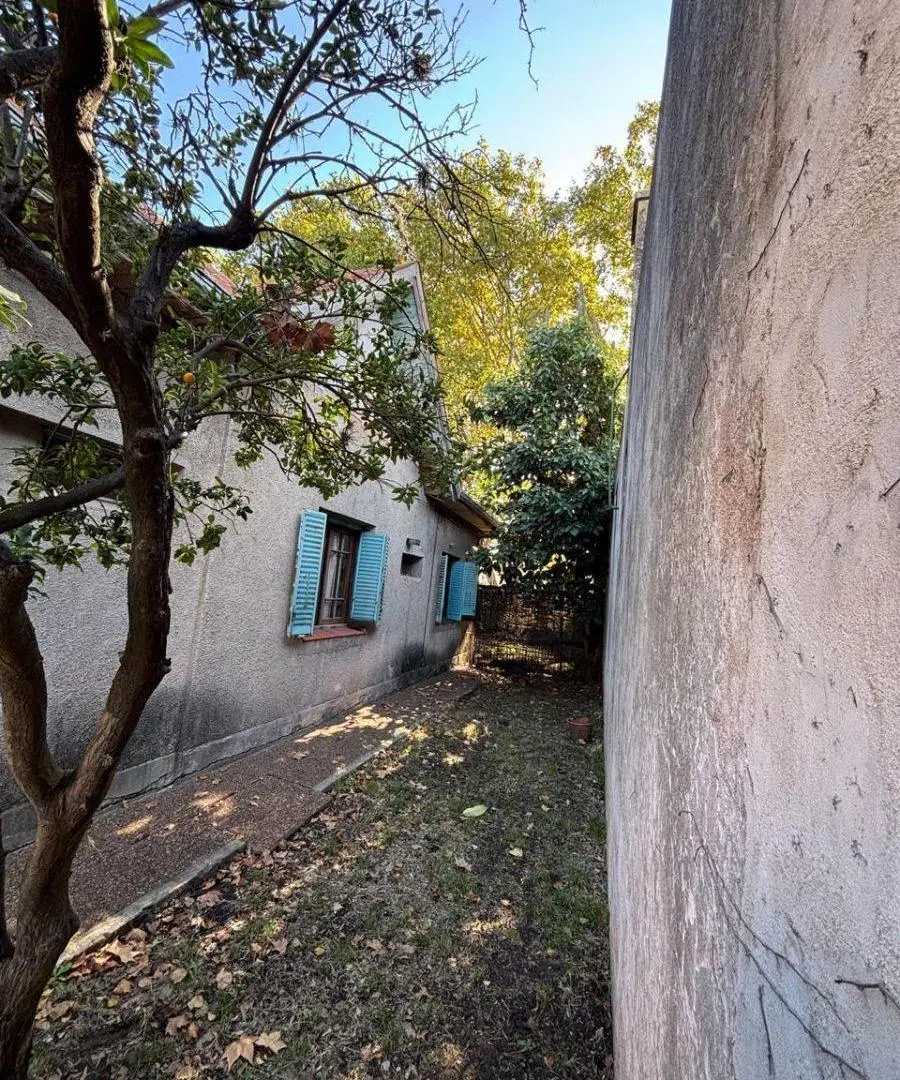 Casa estilo inglés sobre gran terreno Ideal para Desarrollo Inmobiliario. 5