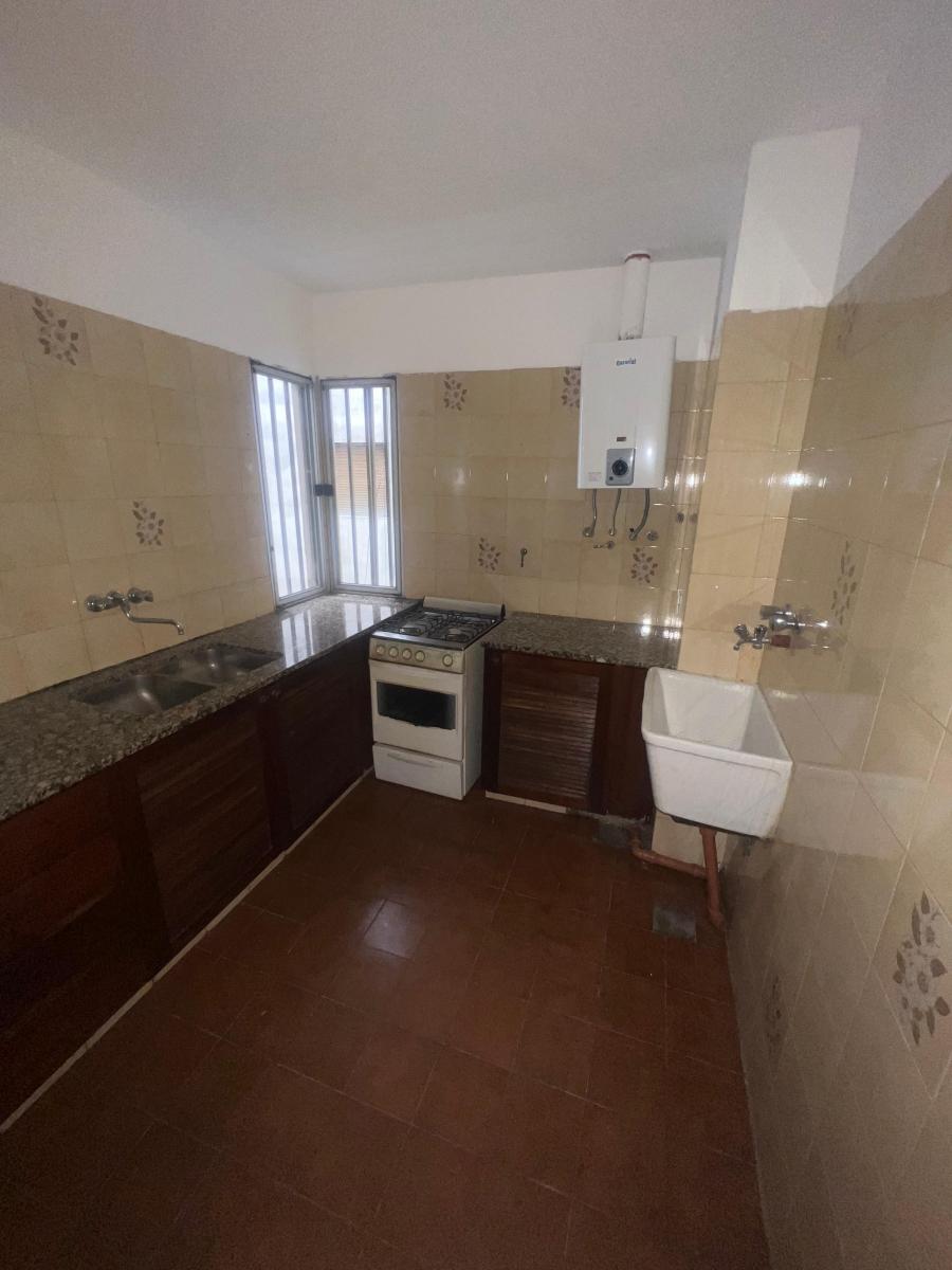 Precioso Depto 3d con Balcón a Una Cuadra del Patio Olmos! 1