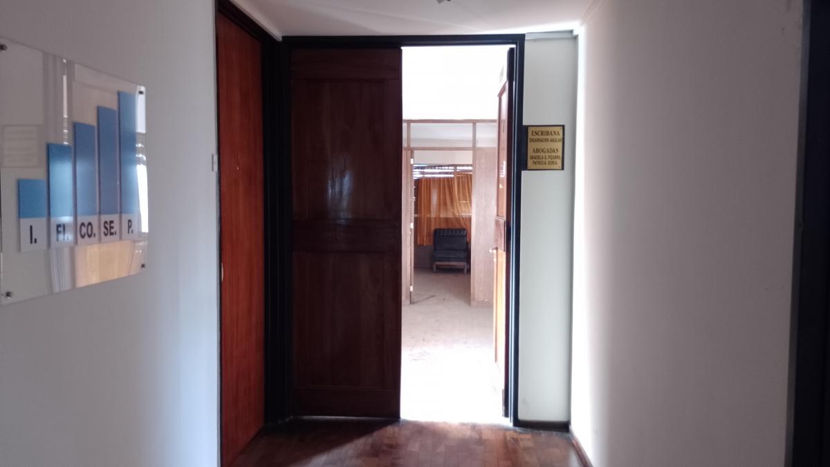 PRECIOSA OFICINA EN VENTA EN PLENO CENTRO!!!