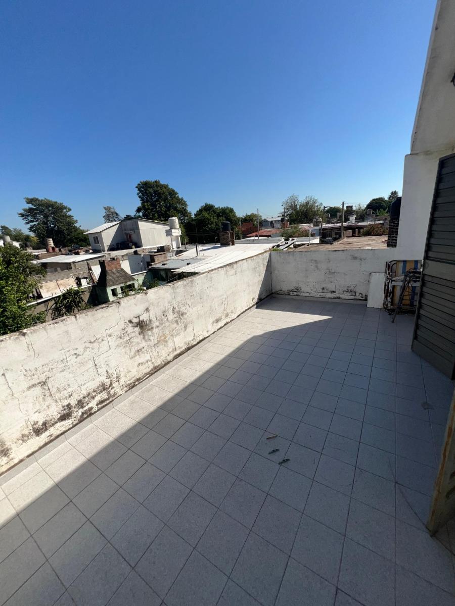 Casa + Depto en Barrio Marqués de Sobremonte! Imperdible! 3