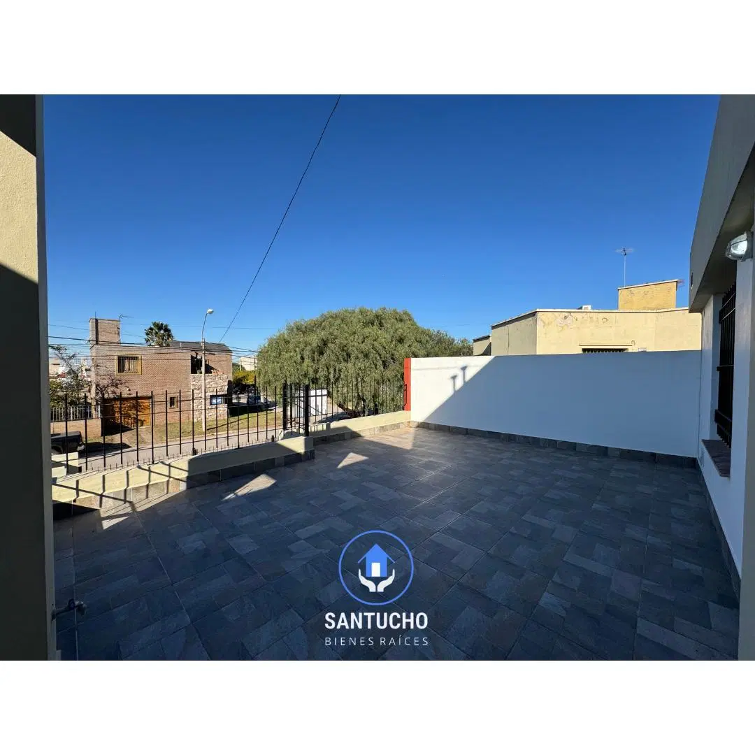 ️ ALQUILER / DPTO. N°4 PLANTA ALTA ️ 5