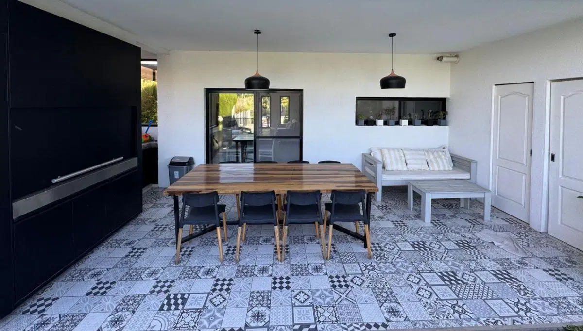 Casa venta, San Ramiro, Pilar del Este, Piscina, quincho, parque, parrilla, 3 dorm, 3 coch. 2