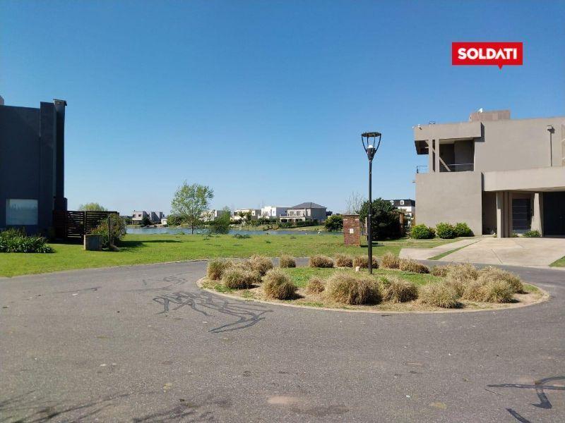 Excelente Lote en Venta con vista a la laguna