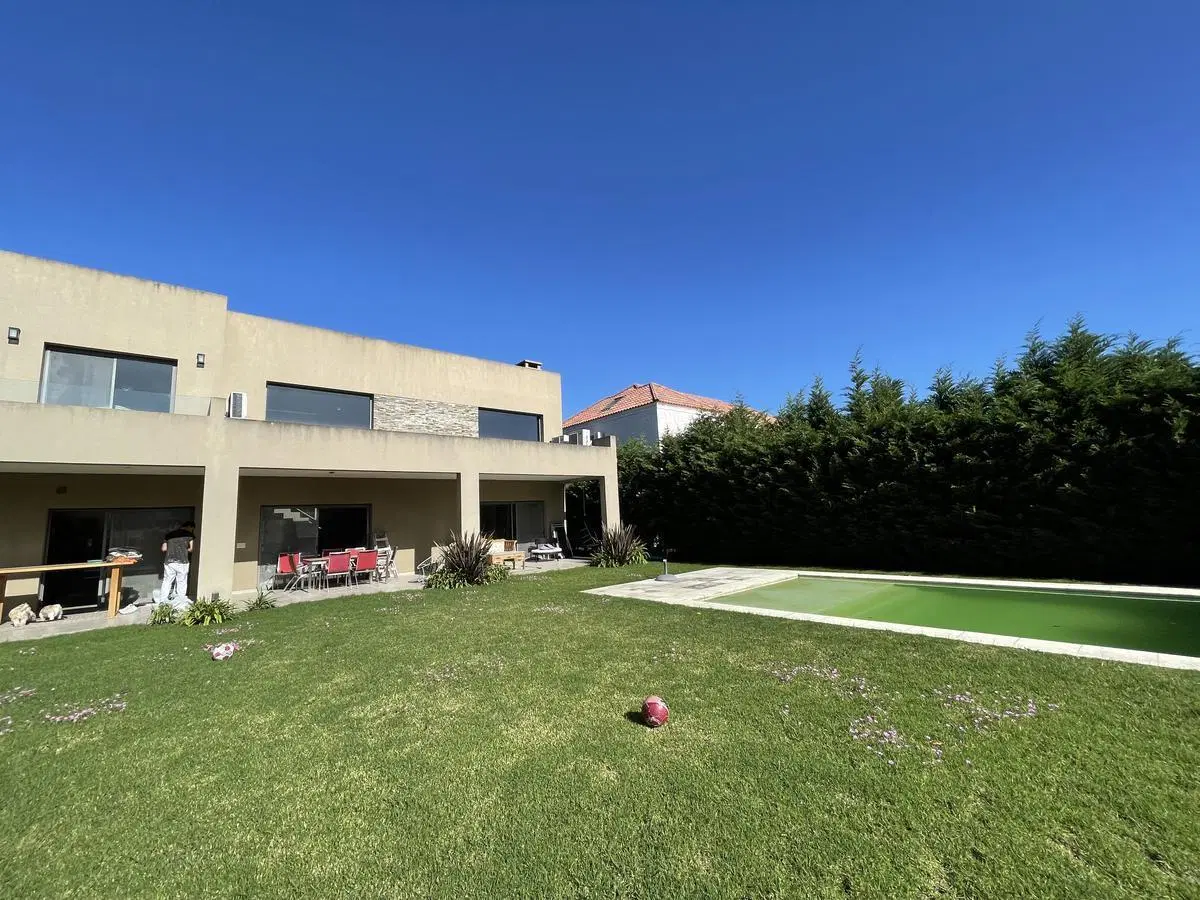 Casa venta, la lomada, moderna lote central 4