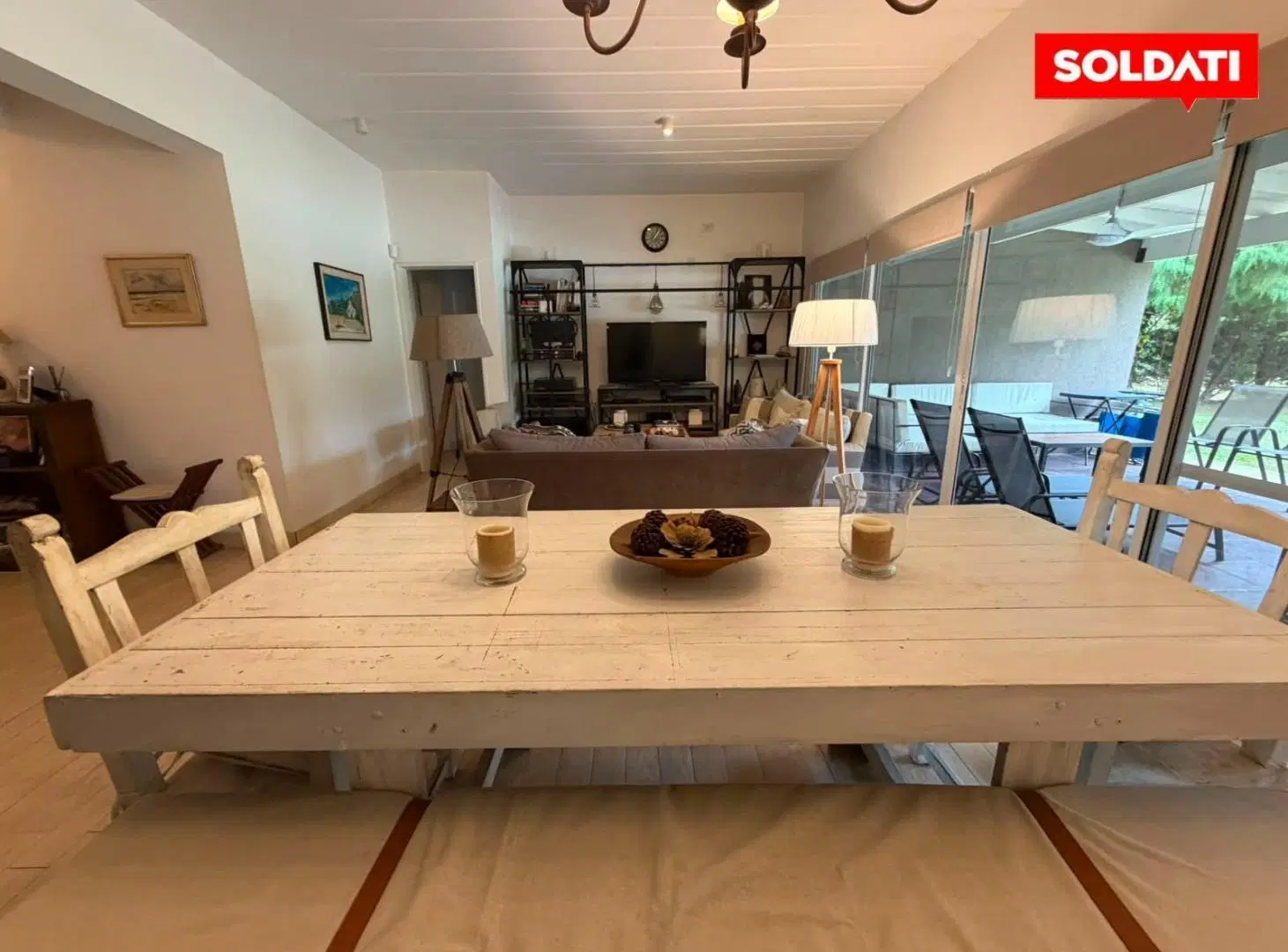 Casa en venta Barrio Roble Joven, 3 dormitorios mas playroom/escritorio 1