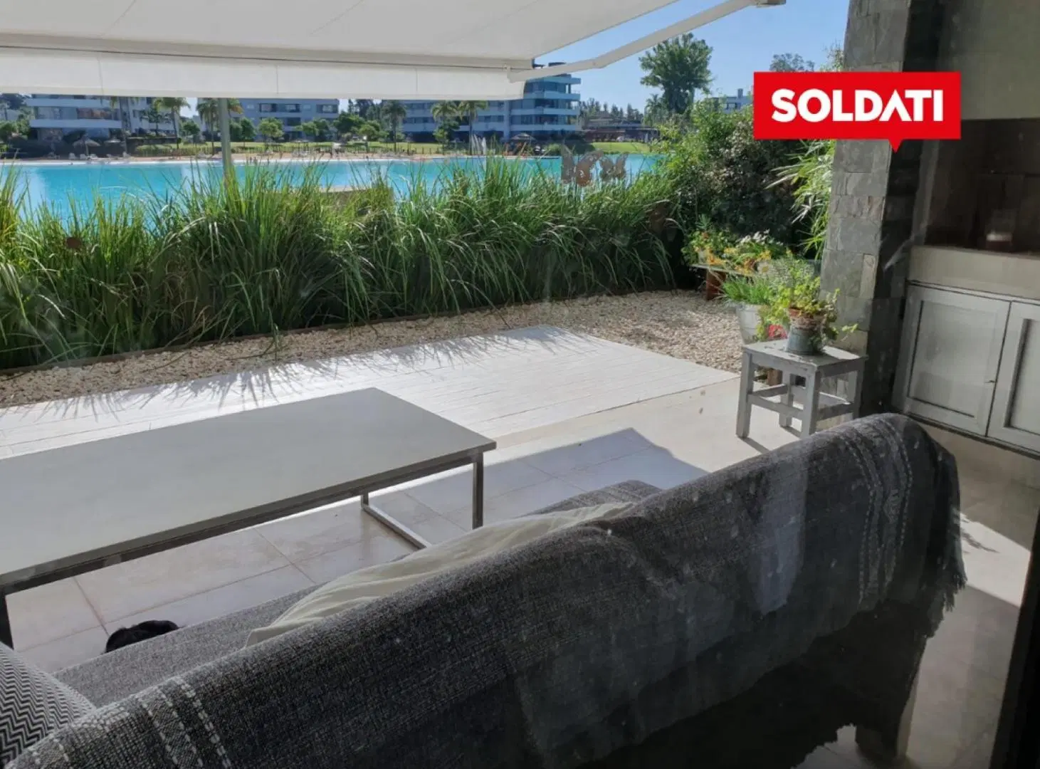 Departamento en alquiler 3 ambientes con jardín, parrilla y vista a la laguna. 5