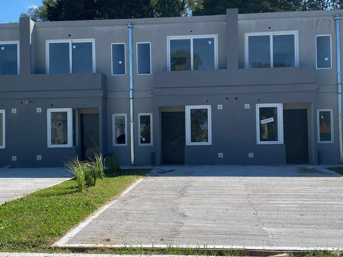 Duplex 3 ambientes en venta en Manzanares Chico. Jardin y amenities. Bajas expensas. 4