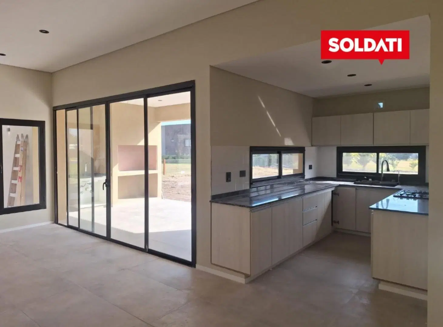 Casa en venta en Barrio Alcanfores en una planta - apta credito 3