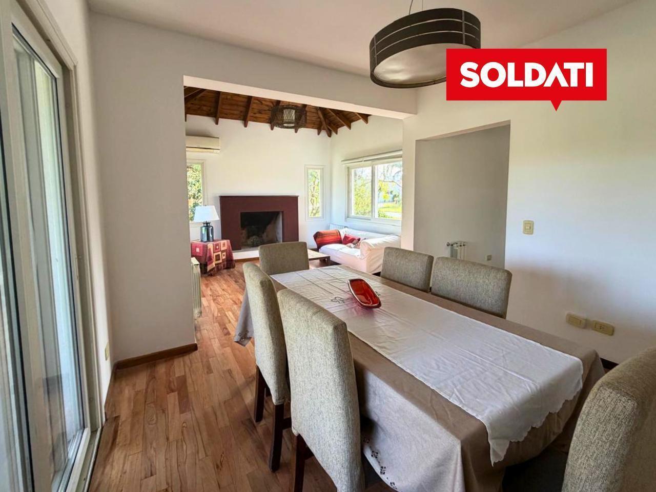 Foto de Casa en venta, barrio el recodo, lote central. 3 cuartos más escritorio, imagen 3