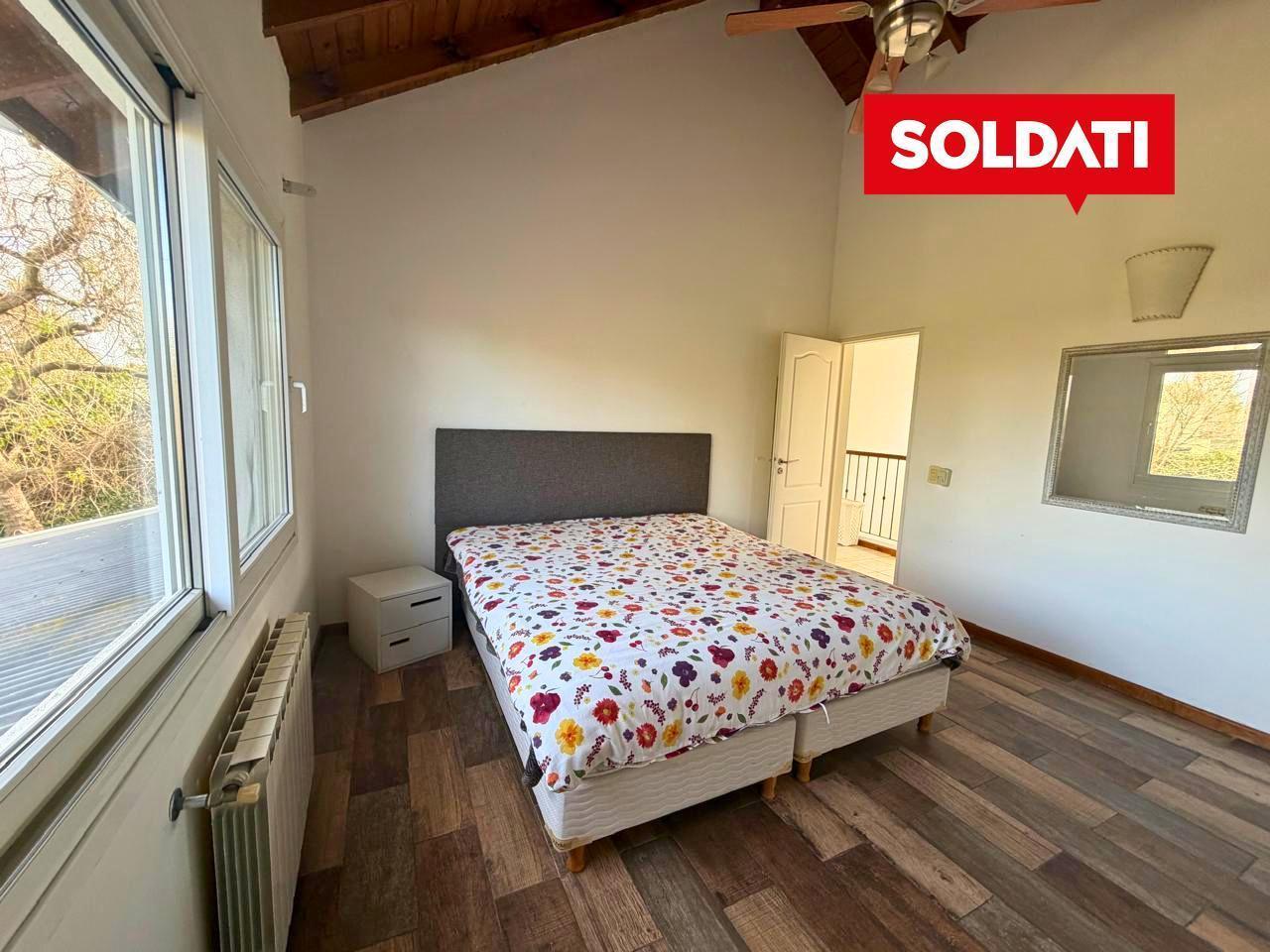 Foto de Casa en venta, barrio el recodo, lote central. 3 cuartos más escritorio, imagen 4