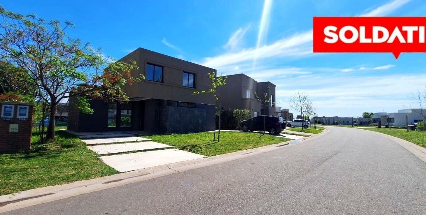 Foto de Casa en venta Barrio Santa Lucia, imagen 1