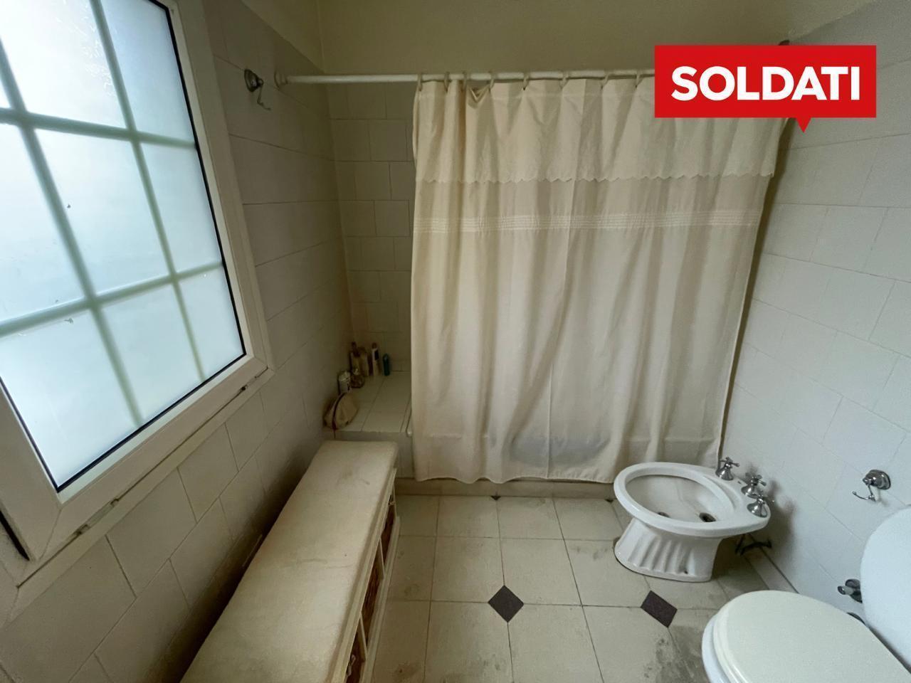 Foto de Casa en venta-Apta a Crédito - Barrio Privado Villa Rosa, imagen 1