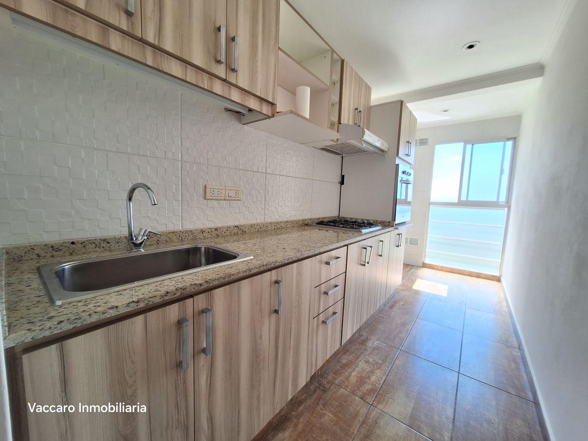 VENTA - DEPTO 4 AMB C/Cochera y Balcón !RENOVADO A NUEVO! - Thompson 2099, Ciudad Madero