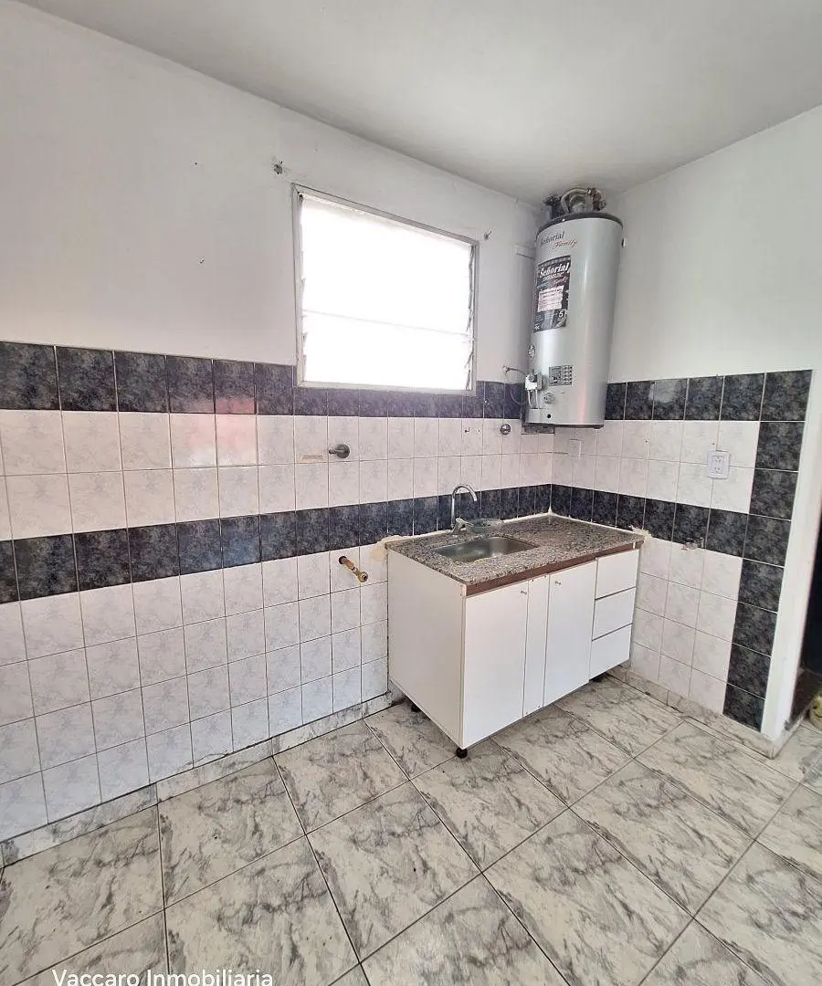 Alquiler - 3 Amb con Balcon - Tablada (A 100 m Avda Crovara y Boulogne Sur Mer) 4