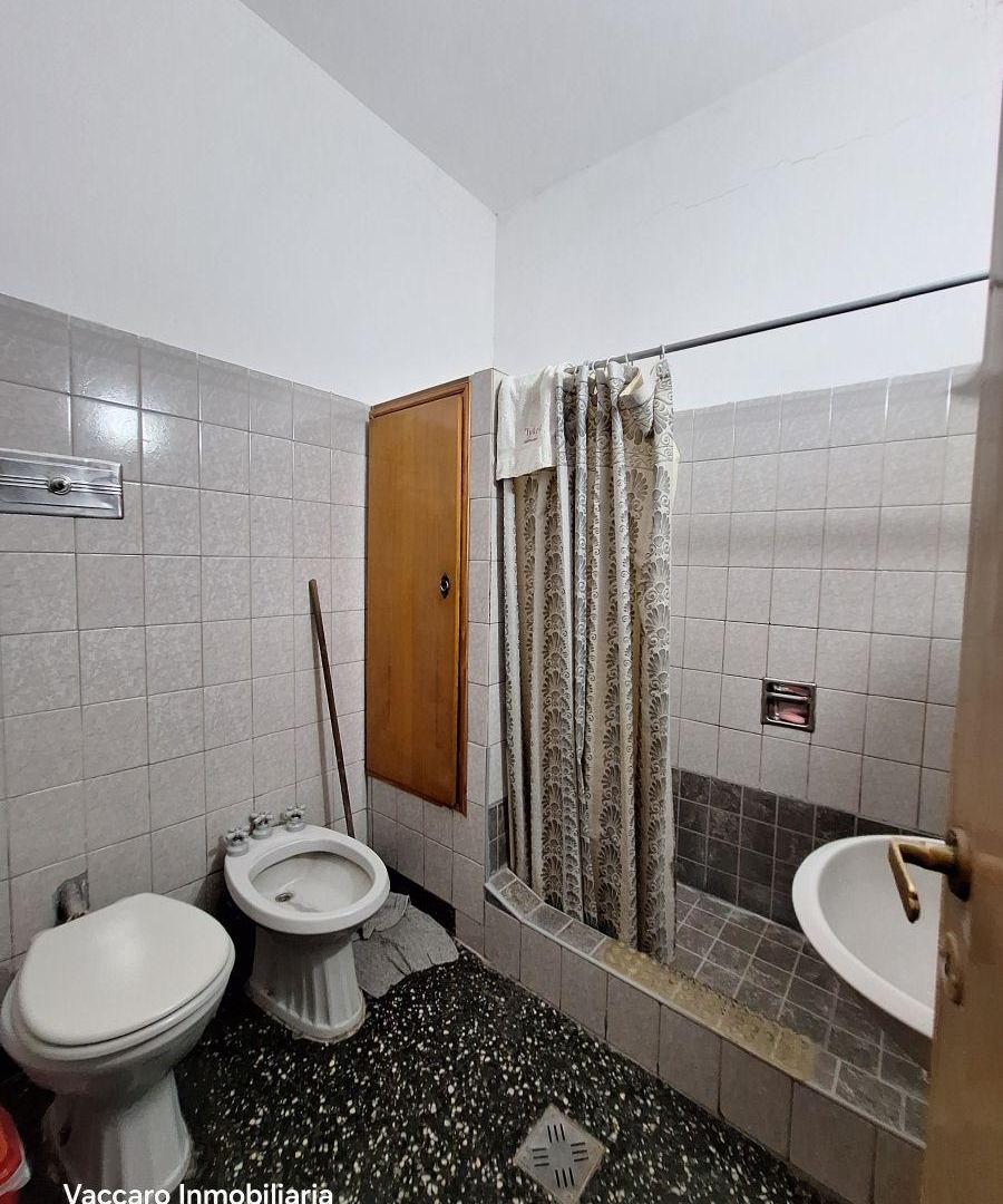 Foto de Alquiler - Casa 3 Ambientes C/cochera Cubierta - Ciudad Madero, imagen 2