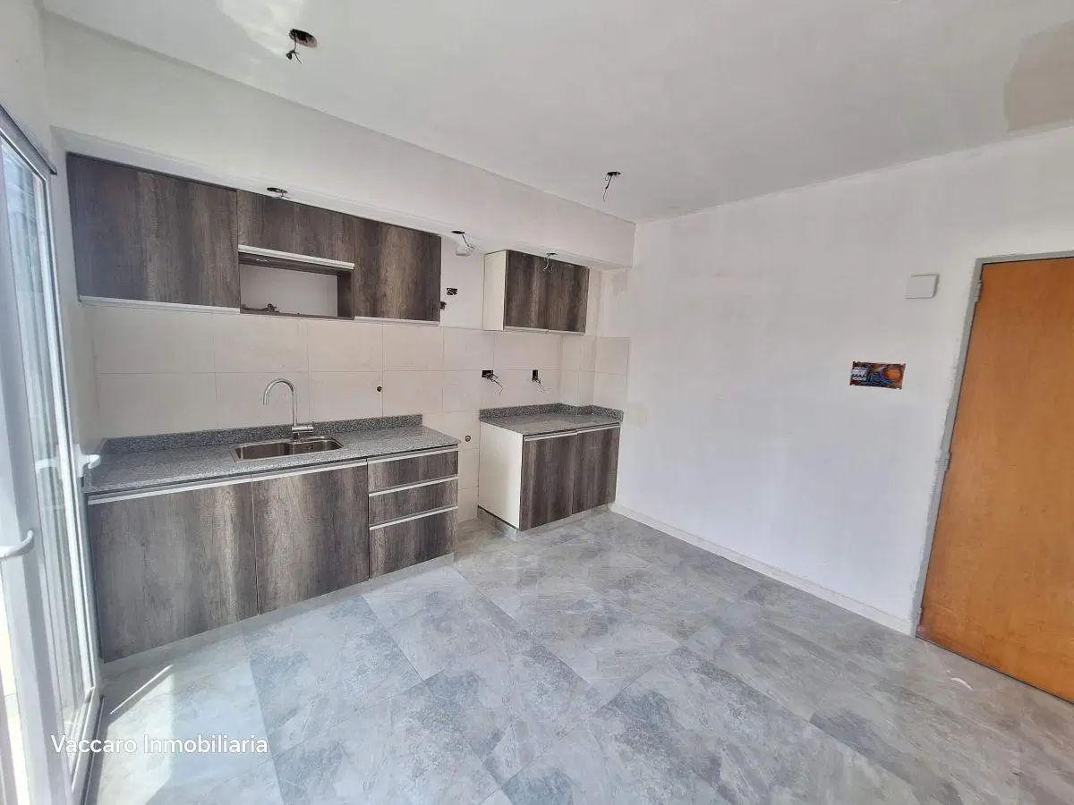 VENTA- DEPTO 2 AMB A ESTRENAR- opcional C/PATIO o BALCÓN- RAMOS MEJIA, CARLOS CALVO 260 5