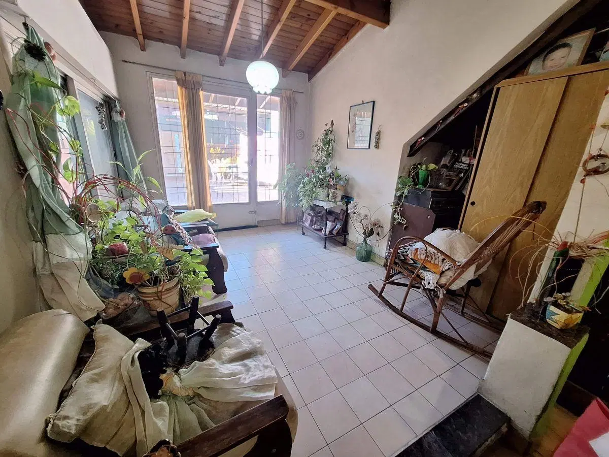 VENTA - CASA MULTIFAMILIAR sobre lote 8,66x24mts - PALACIOS 4900 (A 3 cuadras Crovara al 1.000) 5