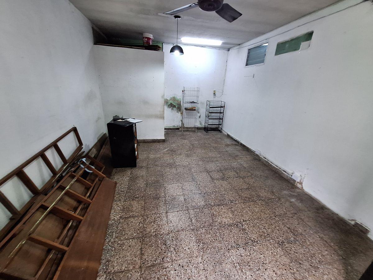 Foto de ALQUILER - Local 30m2 C/Depósito y Vidriera - POLONIA 1200, VILLA, imagen 3