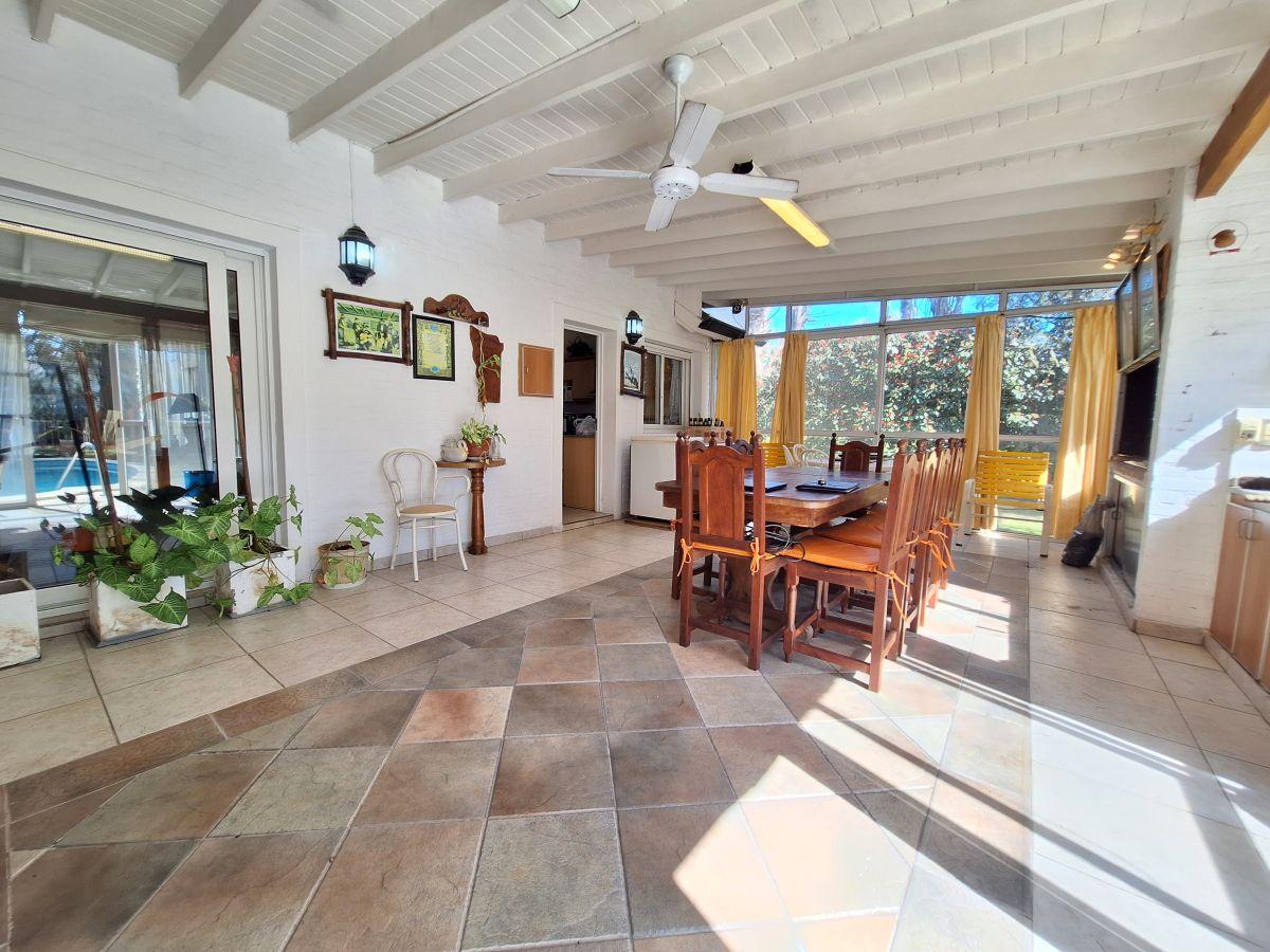 Foto de ALQUILER - BOCA RATON CASA 5 AMB C/QUINCHO, PILETA, CASA HUÉSPEDES, imagen 1
