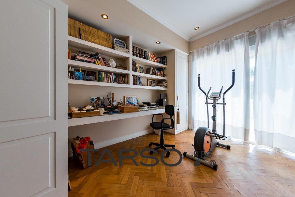 4 Dorm en Gran Lote + Casa Funcional - Lomas de La Carolina 1