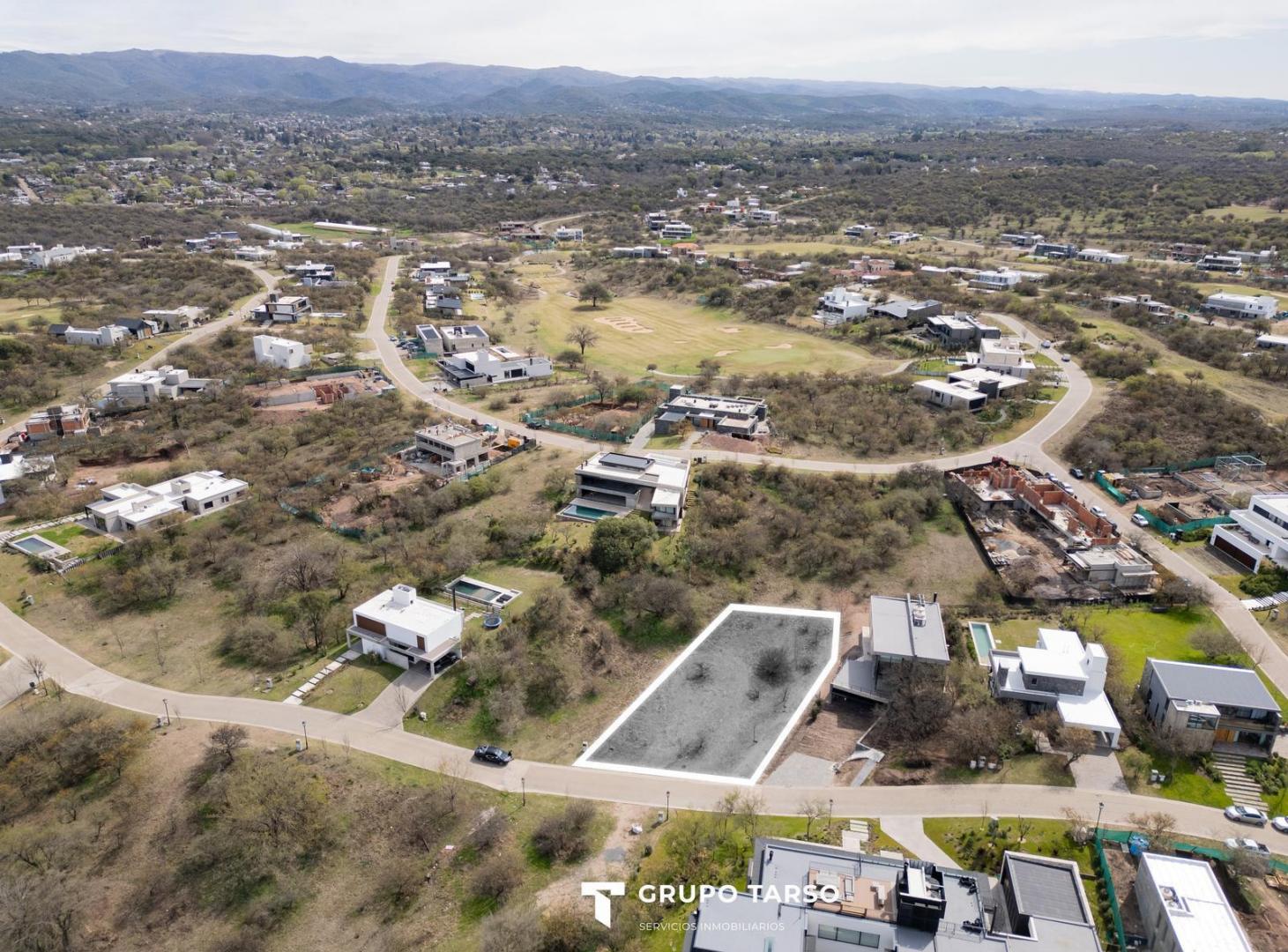 Lote central en venta en Estancia El Terrón.